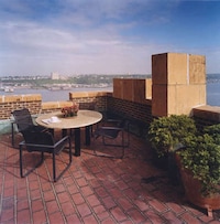 Luxe Linked Penthouses Image 4
