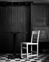 Curvy Minimalist Furnishings Image 7