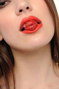Bedazzled Smooch Rings Image 5
