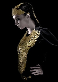 Gold Coin Headdresses Image 5