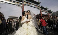 GLBT Wedding Magazines Image 7
