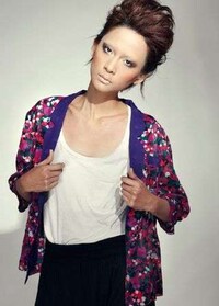 Cloudy Floral Fashion Image 3