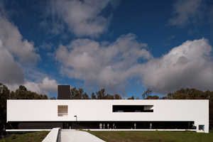 Abstract Educational Buildings : Nuno Montenegro School of Technology