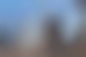 Naked Pedestrian Statues : antony gormley