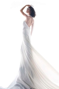 Stilt-Walking Bridal Shoots Image 2