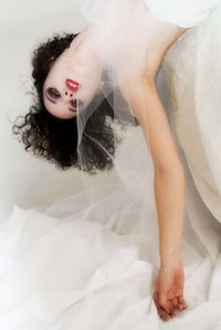 Stilt-Walking Bridal Shoots Image 3