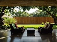 Eco-Friendly Tropical Homes Image 7