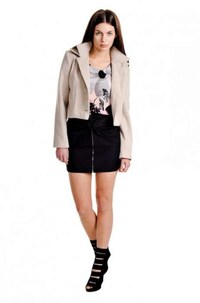 Simplistic Fall Fashion Image 3