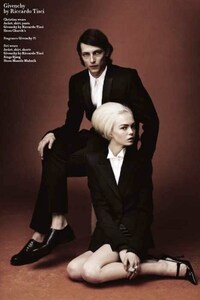 Modern Elegance Editorials Image 2