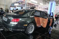 Eco Hybrid Limos Image 5