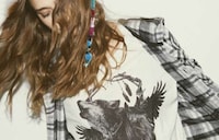 Retro Messy Hairtography Image 4