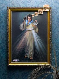 Tabloid Idolatry Image 2