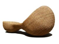 Spoon-Shaped Daybeds Image 2