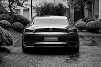 Lean, Green Luxury Sedans Image 4