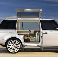 Jet-Inspired Luxury SUVs Image 5