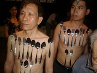 Human Magnets Image 7