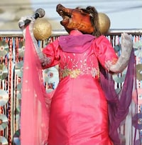 Piggy Dress-Up Parties Image 6