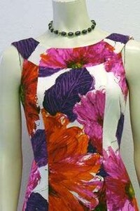 Vintage Satin Fashion Image 7