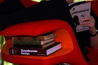 Red-Lipped Loungers Image 7