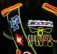 Glow-in-the-Dark Dancers Image 7