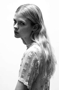 Modern Coy Clothing Image 4