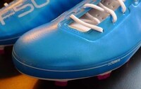 Feather-Light Cleats Image 3