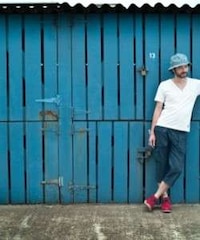 Rebellious Nomadic Fashion Image 7