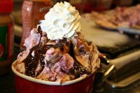 Gluttonous Sundaes Image 3
