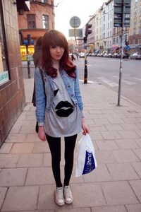 Exaggerated Red Locks Image 5