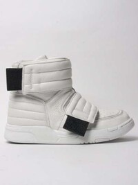 Astronaut Sneakers Image 4