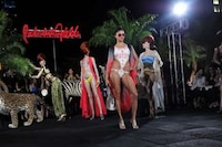 Model-Mannequin Fusion Image 6