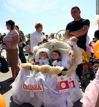 Bizarre Baby Strollers Image 5