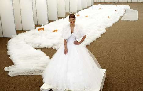 15 Extravagant Wedding Dresses