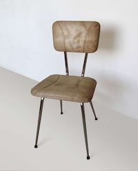 Trickery Chairs Image 4