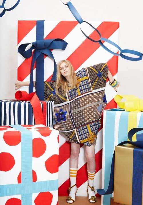 Gift-Wrapping Fashion