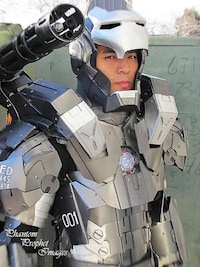 Incredible Fan Costumes Image 8