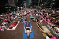 Street Yoga Parties Image 3