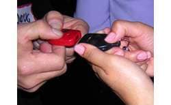 BiHybrid Dating Combines Web & Reality