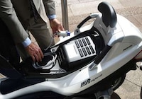 Hybrid Three-Wheelers  Image 3