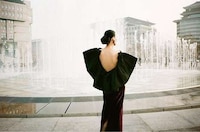 Couture Sightseeing Editorials Image 5
