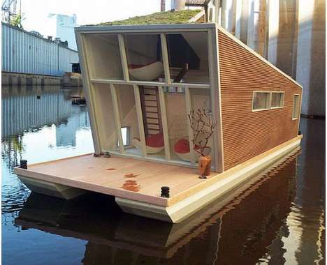 10 Hardcore Houseboats