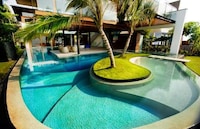 Summer Aquatic Homes Image 3