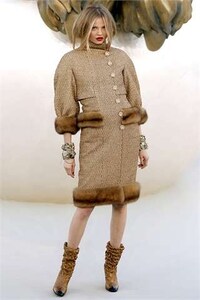 Modern Medieval Fashion Image 5