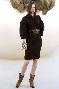 Modern Medieval Fashion Image 8