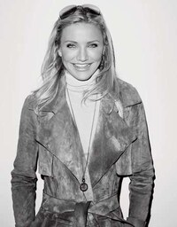 Celebrity Giant Photoshoots Image 2