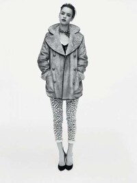 Somber Outdoor Lookbooks Image 4