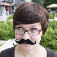 Press-On Facial Hair Image 5