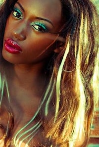 Laser-Lit Fashion Shoots Image 5