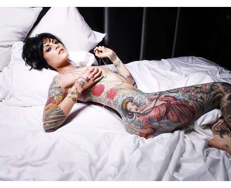 40 Private Boudoir Pictorials