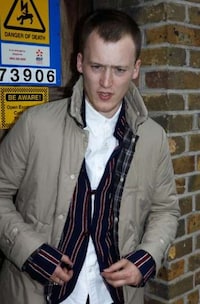 Pensive Fall Lookbooks Image 6